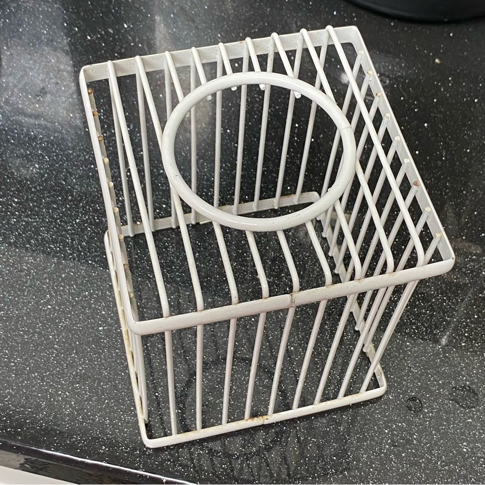 Metal Tissue Holder